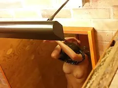 Madre e hija trabaja ...