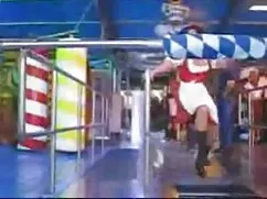 La adorable Gia Ren  ...