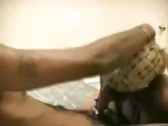 El chico se folló a  ...