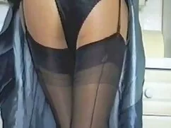 Kay Carter cogiendo  ...